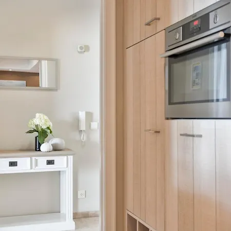 Fantastic Sunny And Modern Apartment Nearby The Beach In Knokke-Heist Apartment *